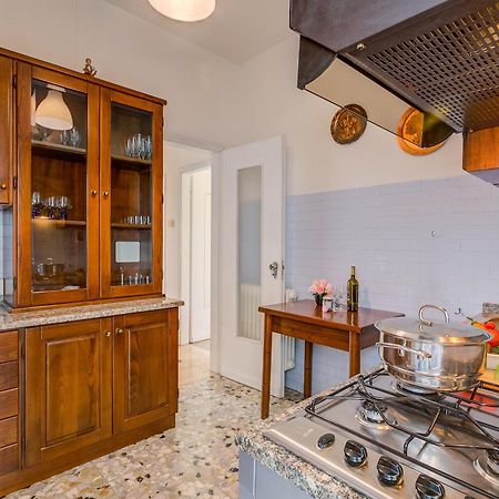Casa Milly - Happy Rentals Дезенцано-дель-Гарда Экстерьер фото