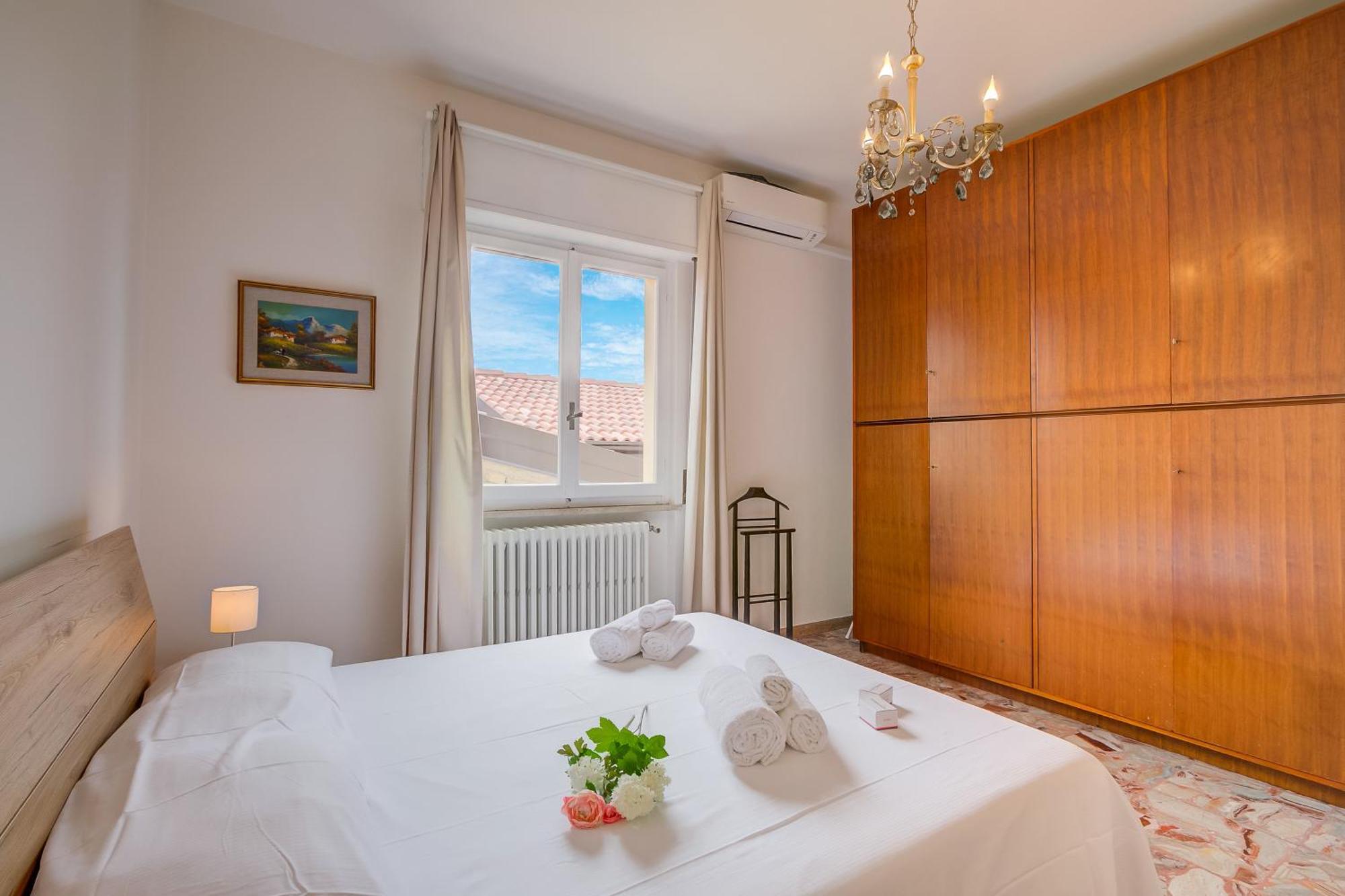 Casa Milly - Happy Rentals Дезенцано-дель-Гарда Экстерьер фото