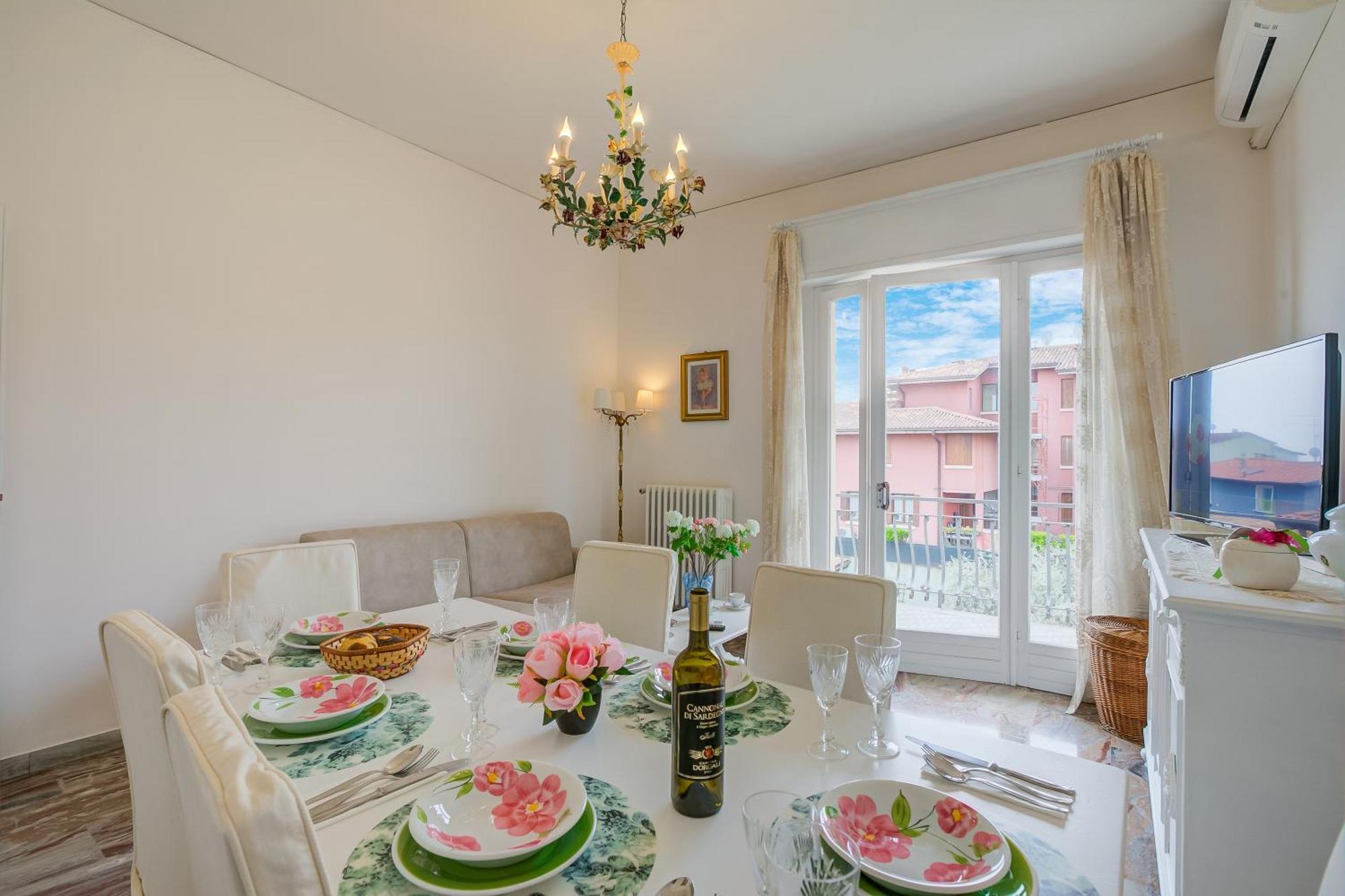 Casa Milly - Happy Rentals Дезенцано-дель-Гарда Экстерьер фото